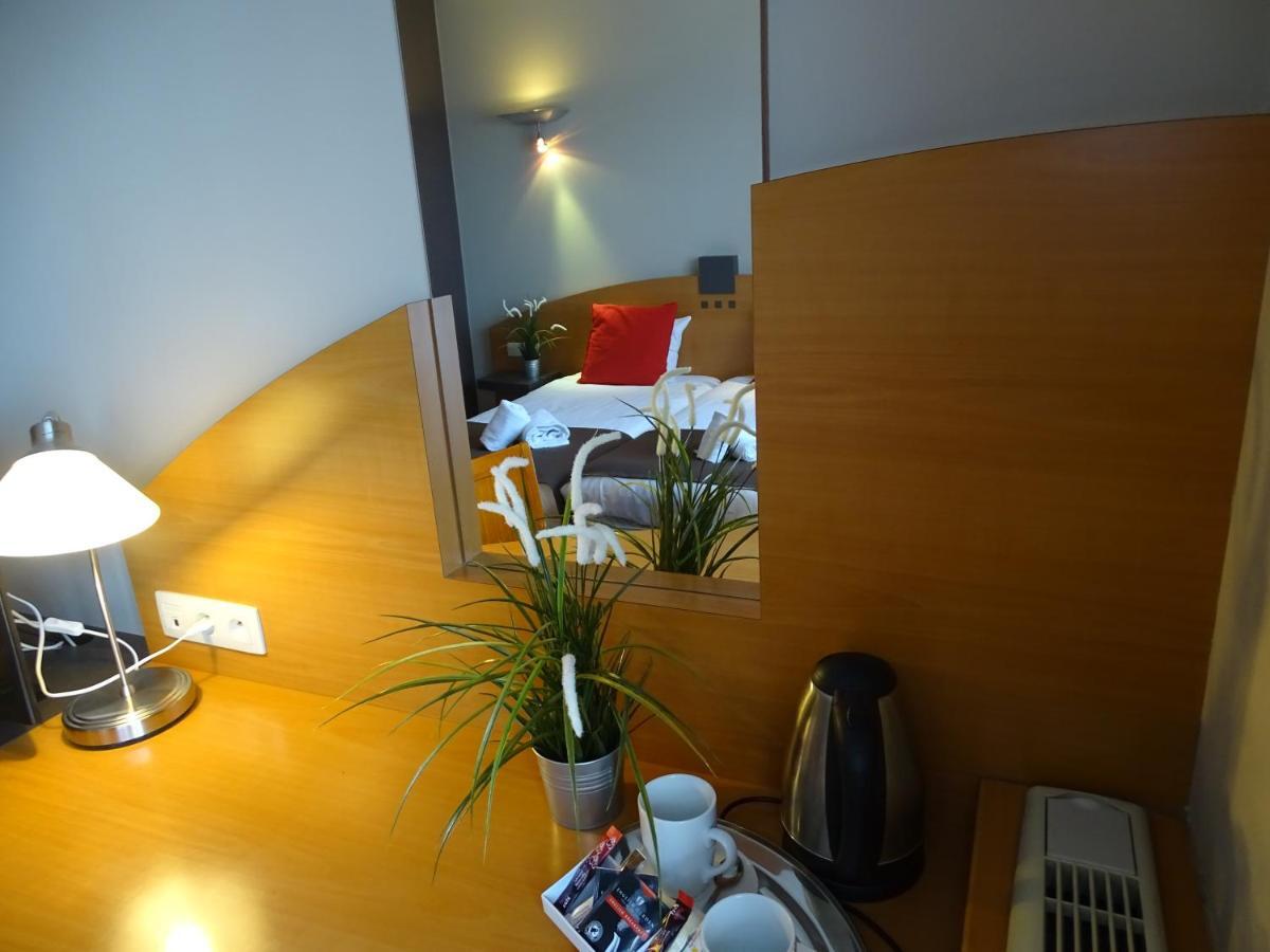 Sleep & Go Brussels Expo Hotel Wemmel Экстерьер фото